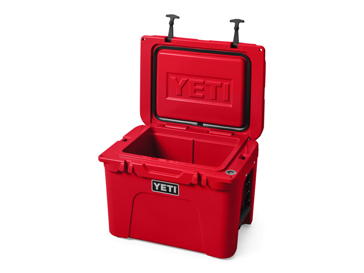 Yeti Tundra 35 Quart Hard Cooler