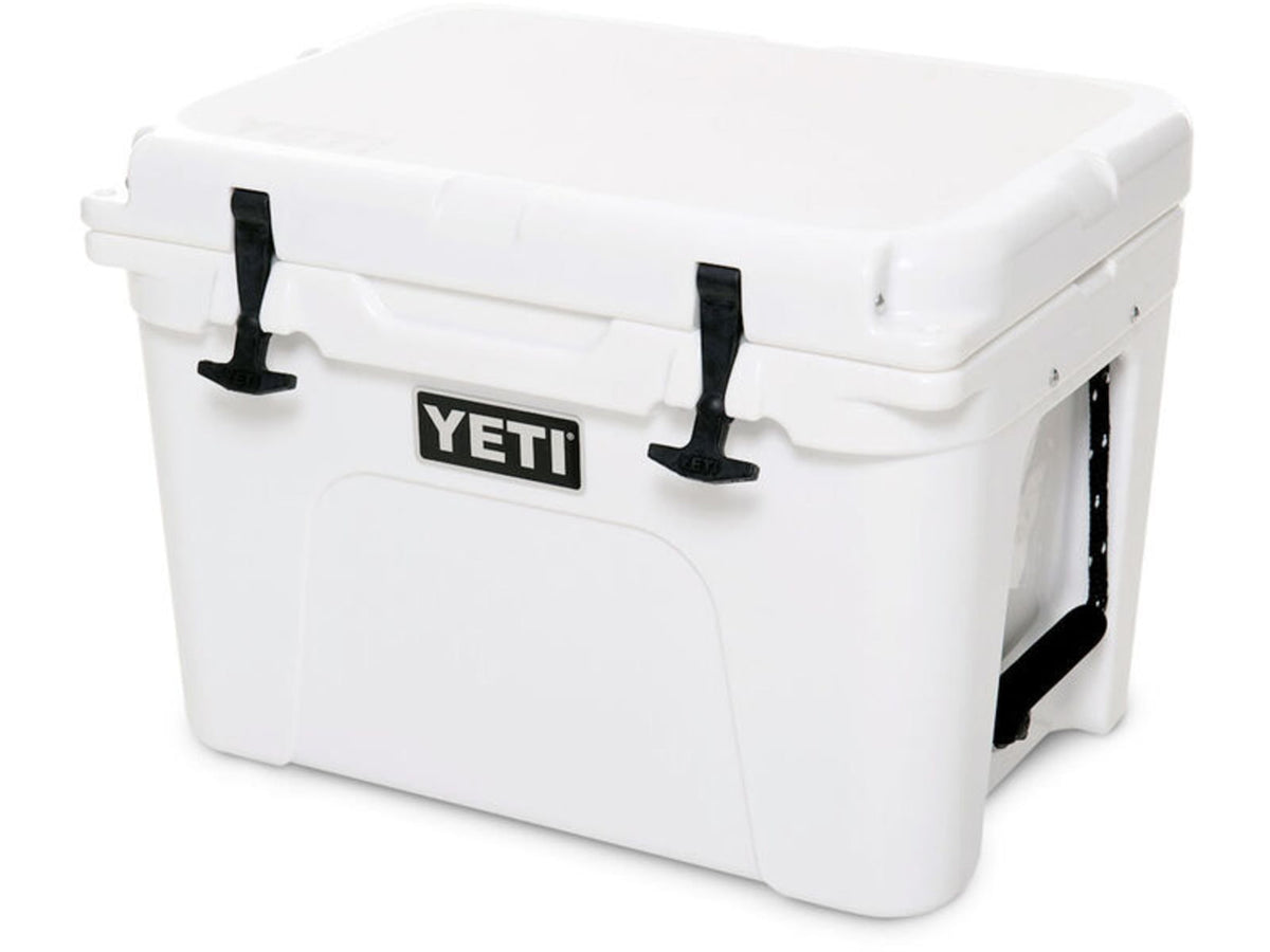 Yeti Tundra 35 Quart Hard Cooler