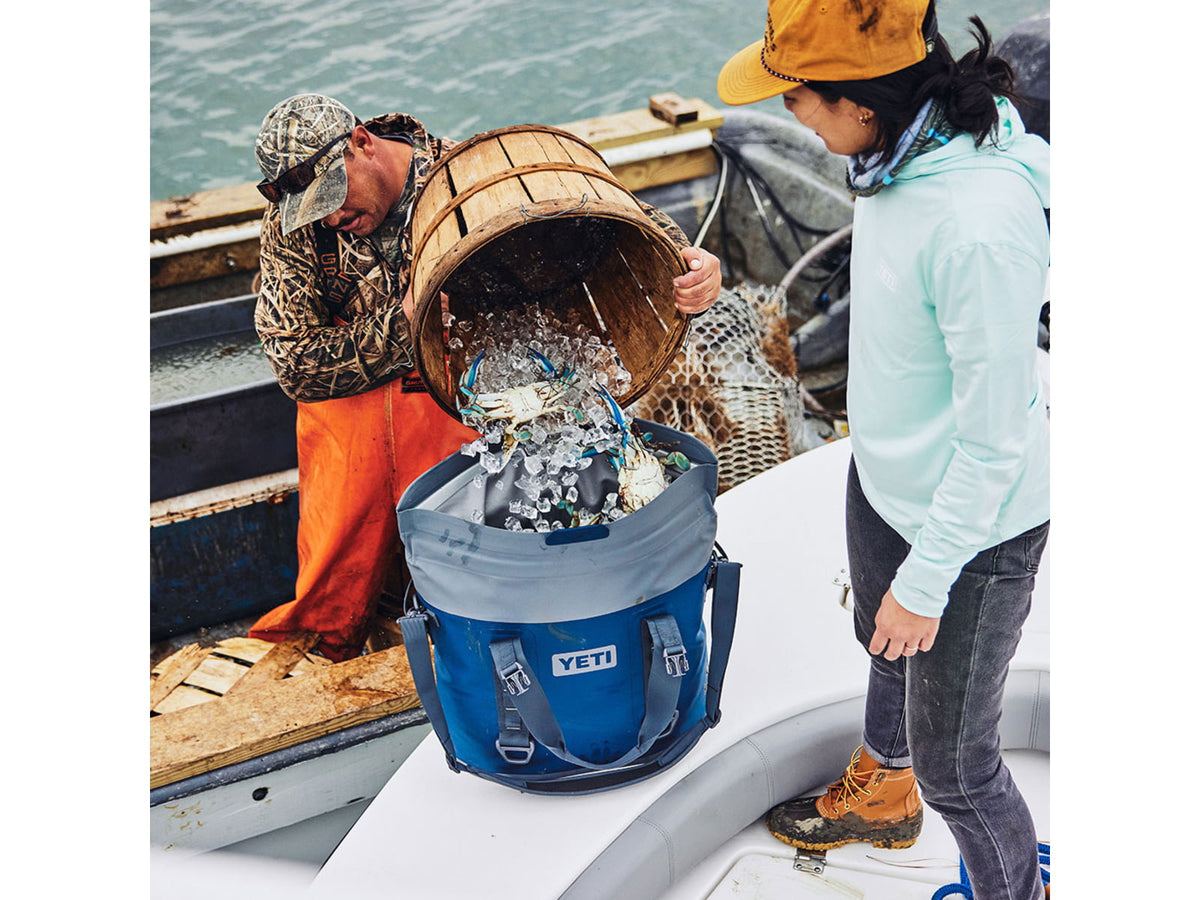 Yeti Hopper M30 Tote Soft Cooler Navy