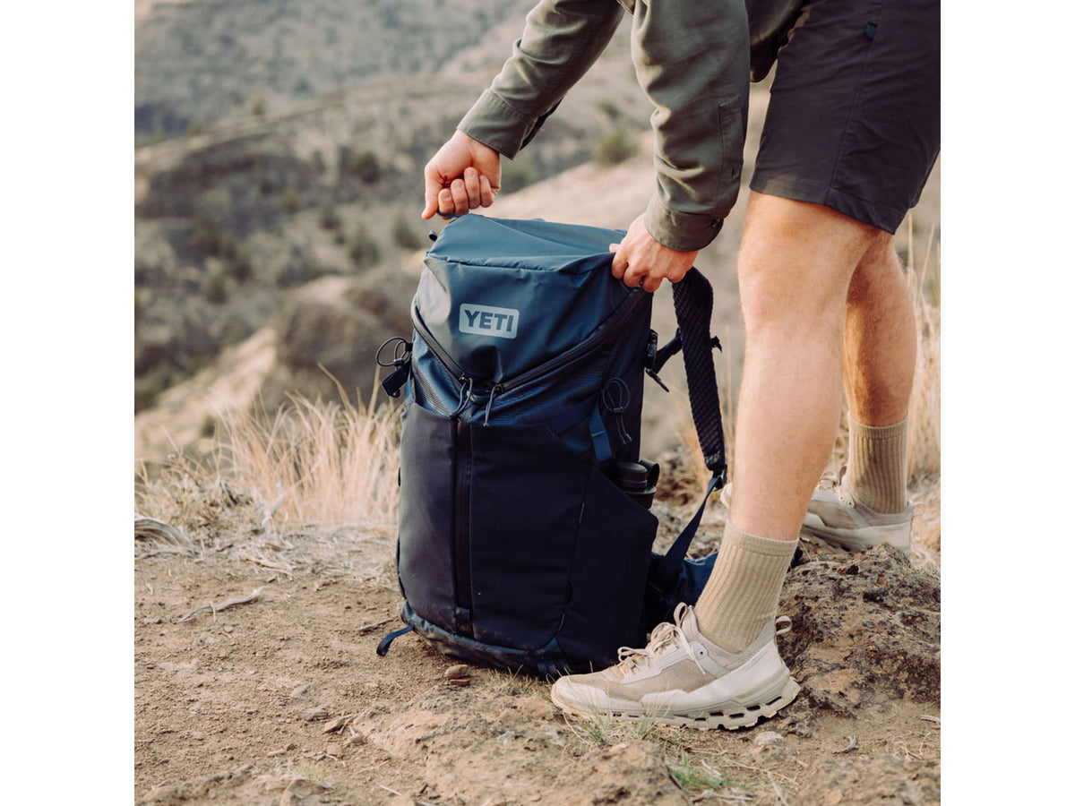 Yeti Mens Skala Backpack 40L Venom Small/Medium