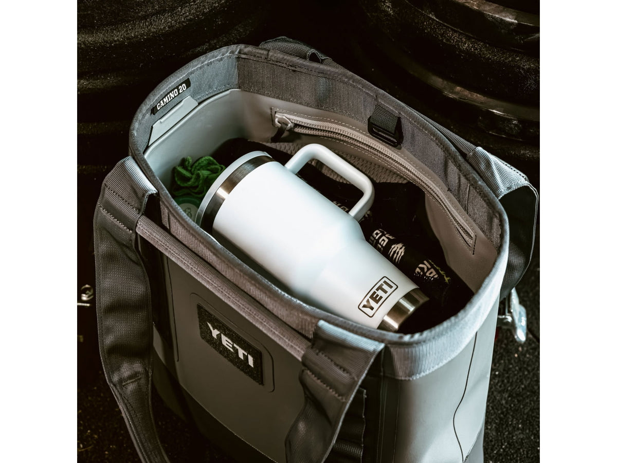 Yeti Rambler 30 oz Travel Mug w/Straw Lid
