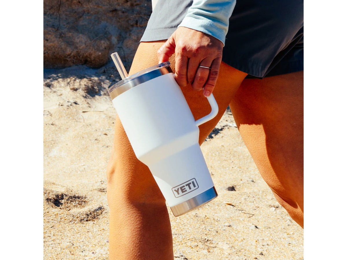Yeti Rambler 35 oz Mug 2.0 w/Straw Cap